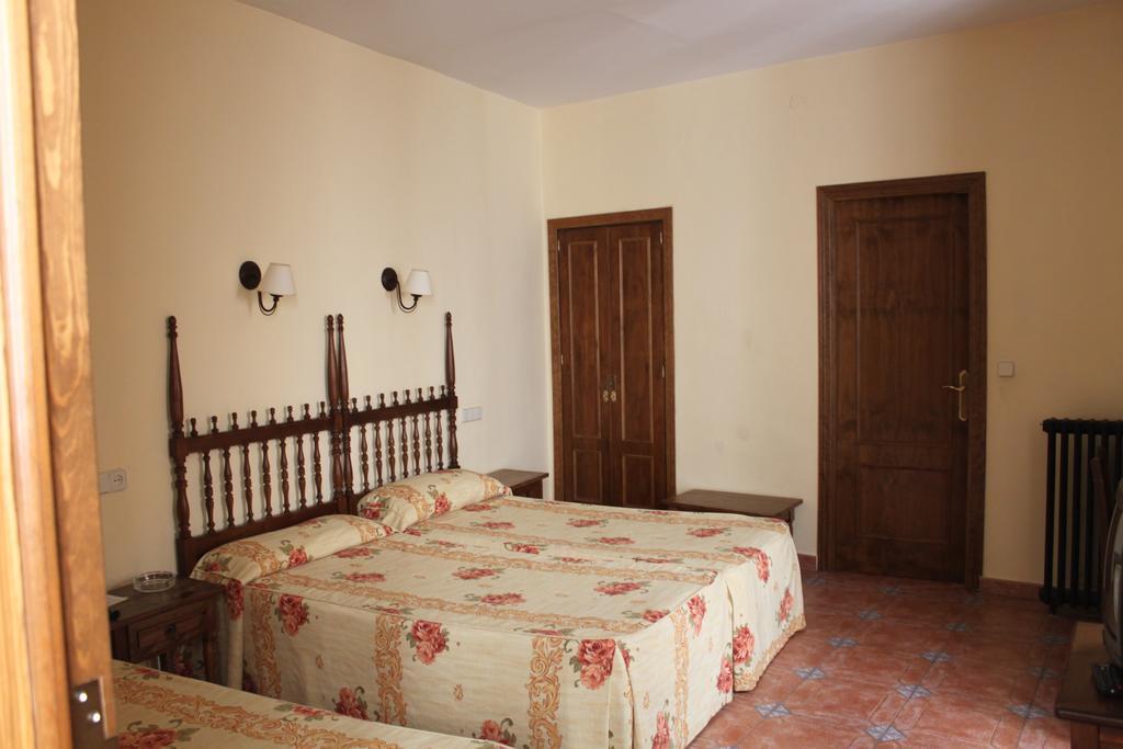 Hotel Rey Nino Avila Exterior photo